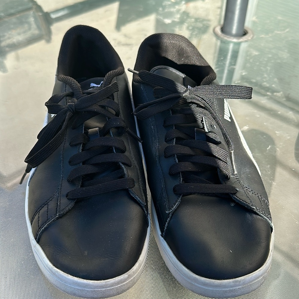 (375513-04 )Puma Classics Black/Ehite 10.5